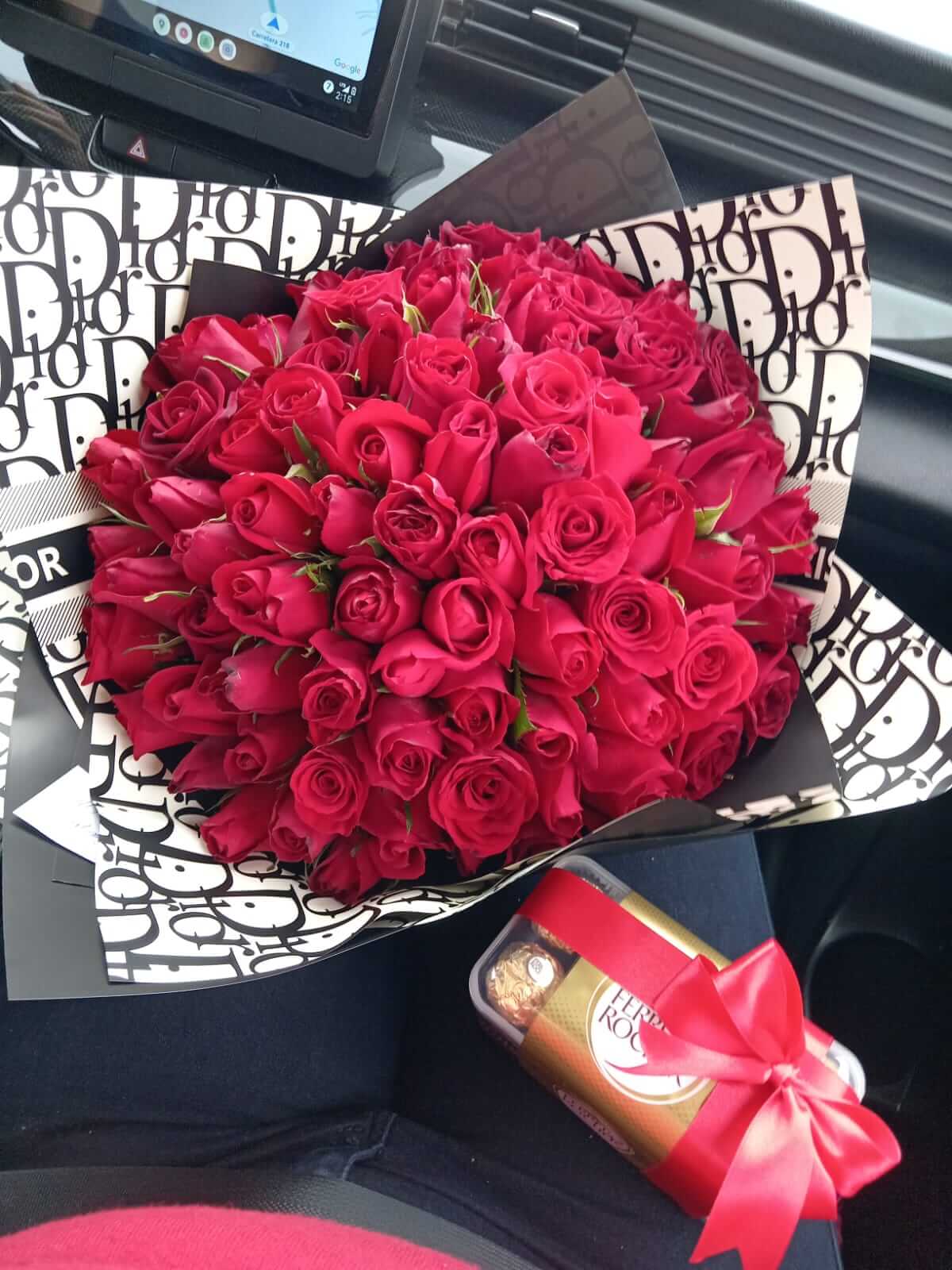 Ramo Buchón 120 Rosas